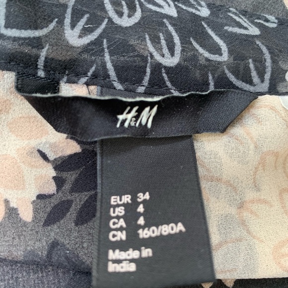💘 H&M FLORAL CHIFFON BLOUSE - Picture 4 of 5